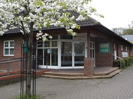 Centre Entrance